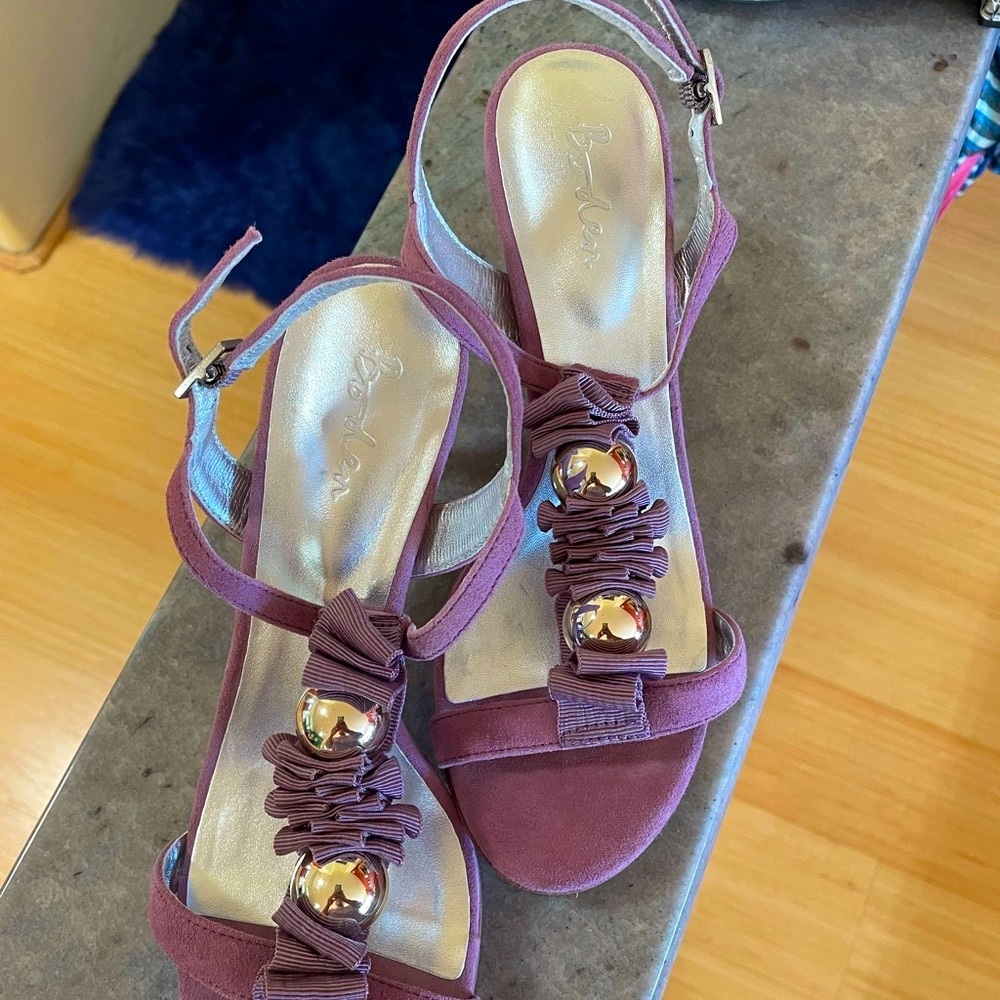 Boden Leather Suede Kitten Heels in Lilac